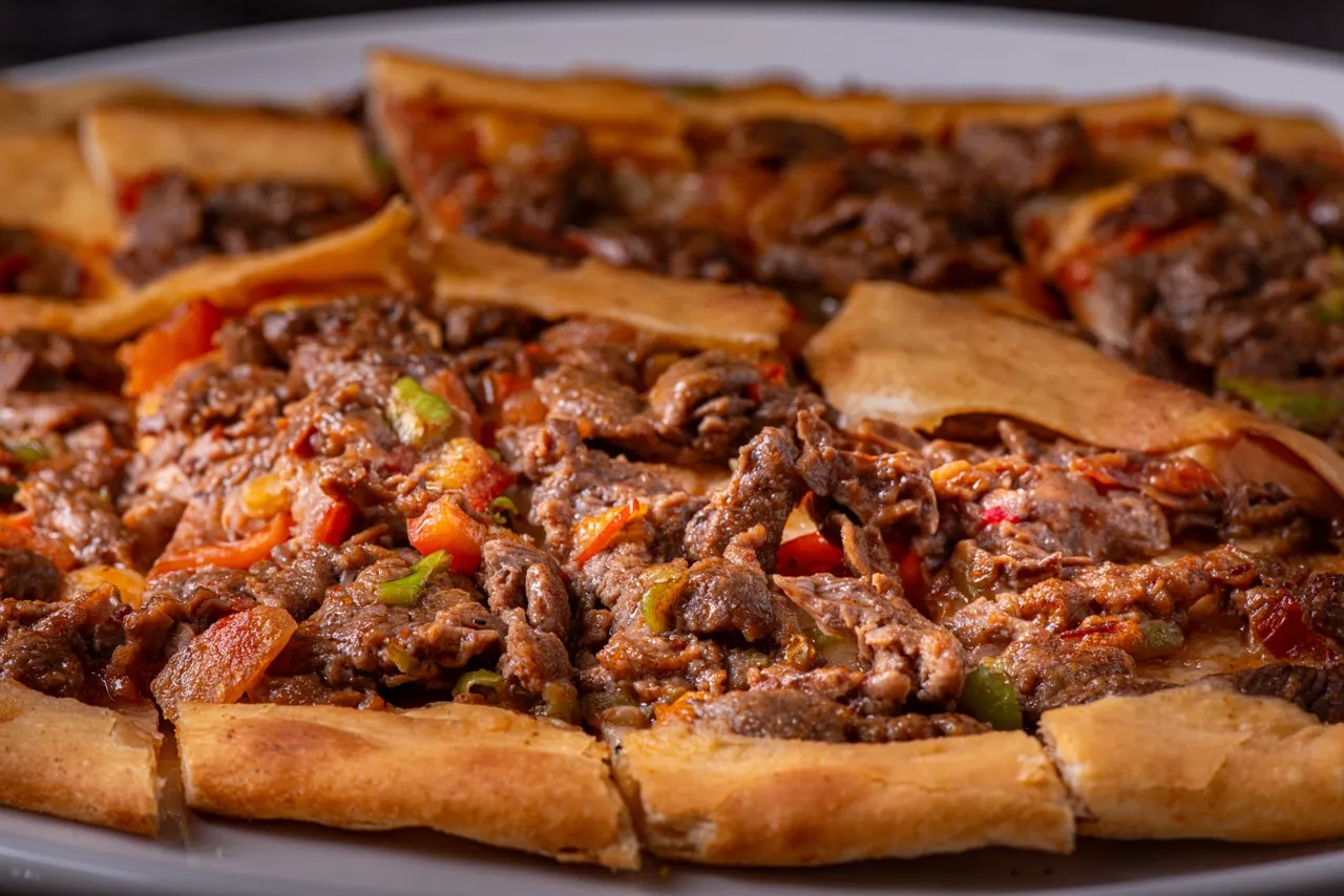 Kuşbaşılı Pide